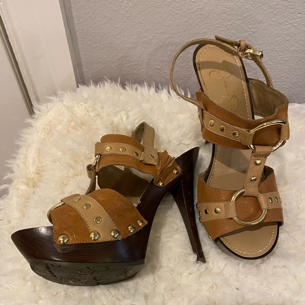 Jessica Simpson leather with gold brads; size 6